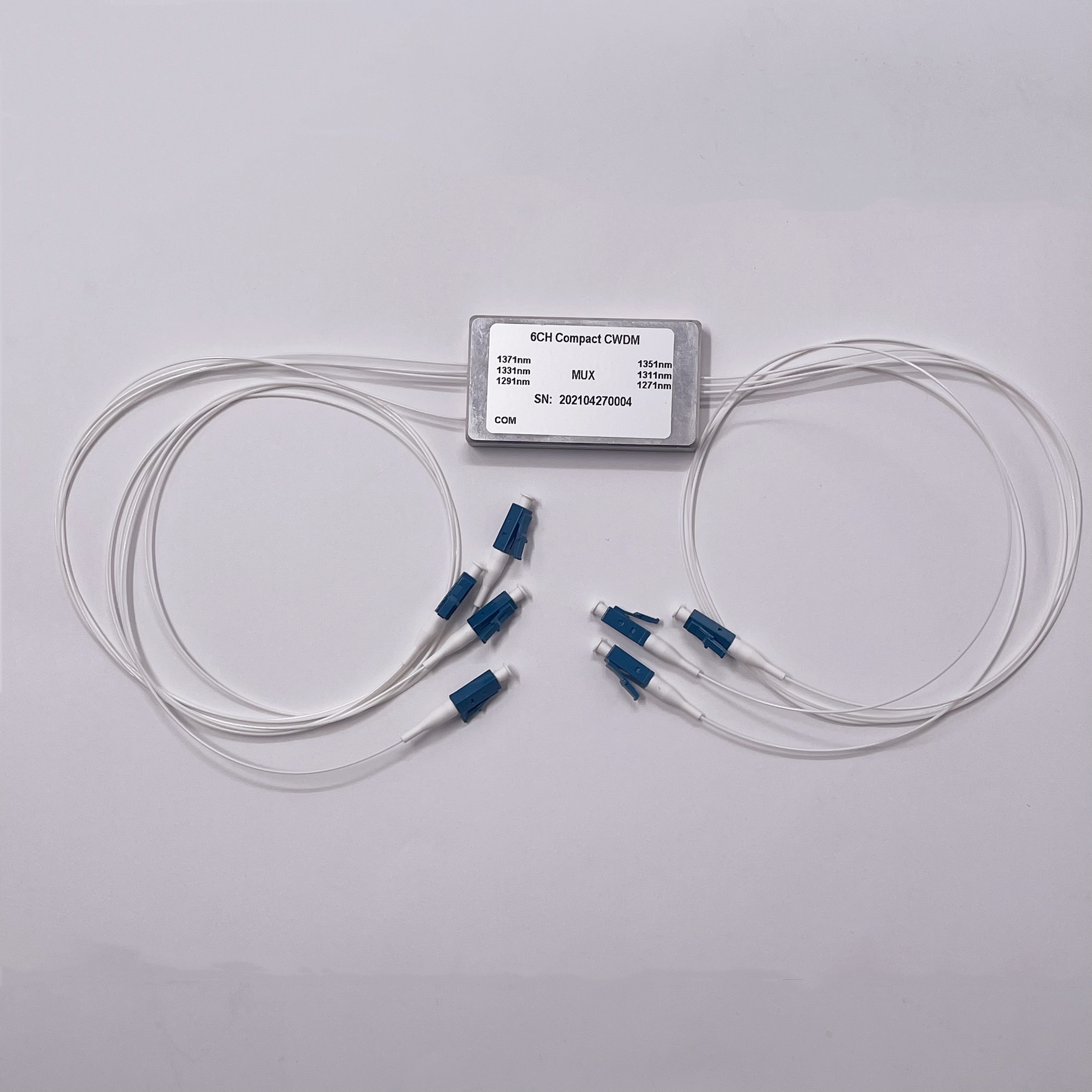 6通道1271-1371nm或ITU，典型插损1.2dB，自由空间二维平面结构，