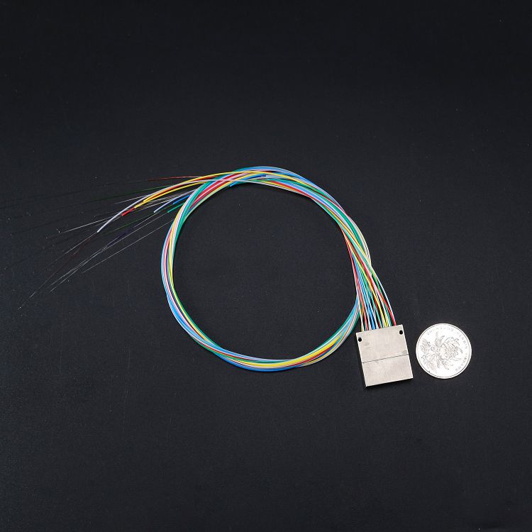 18通道C22-C39低插损微型DWDM Mux Demux 密集波分器件，典型